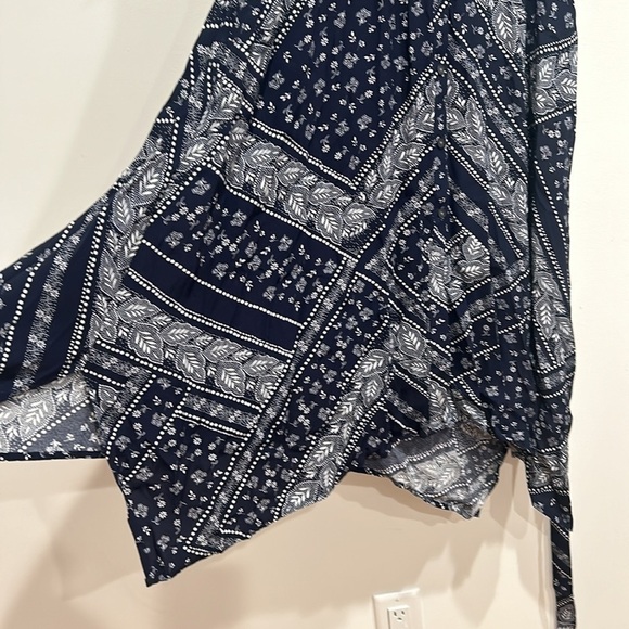 Gap Handkerchief hem button front midi dress navy white botanical foliage print - Picture 3 of 8